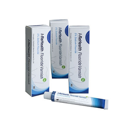 虫歯のフッ化物の処置の小児科のフッ化物のニスを治す10-15s